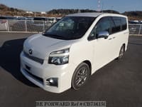 2011 TOYOTA VOXY ZS KIRAMEKI 