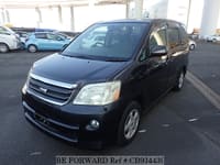 2005 TOYOTA NOAH X