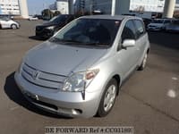 2004 TOYOTA IST