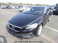 2017 VOLVO V40 CROSS COUNTRY D4 MOMENTUM