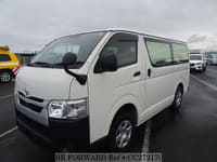 2022 TOYOTA HIACE VAN LONG DX