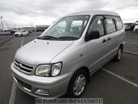 2001 TOYOTA TOWNACE NOAH