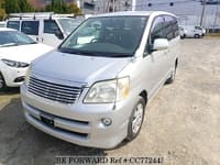 2005 TOYOTA NOAH