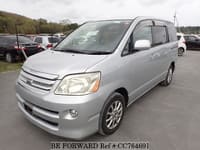 2004 TOYOTA NOAH X