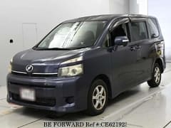 2012 Toyota Voxy — chassis ZRR70-890479