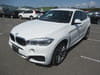 BMW X6 (1,207)