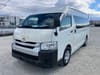 TOYOTA Hiace Commuter (179)