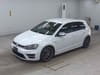 VOLKSWAGEN Golf R (34)